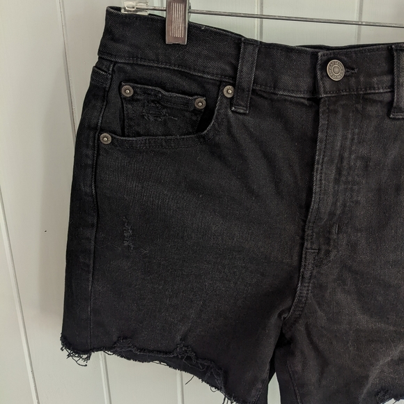 4/$25 Gap Black Distressed High Rise Shorts - Picture 5 of 5